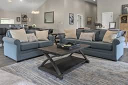 Lakefront House Near Track 8 Bedrooms!