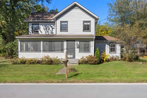 Charming Copake Falls House - Image 1