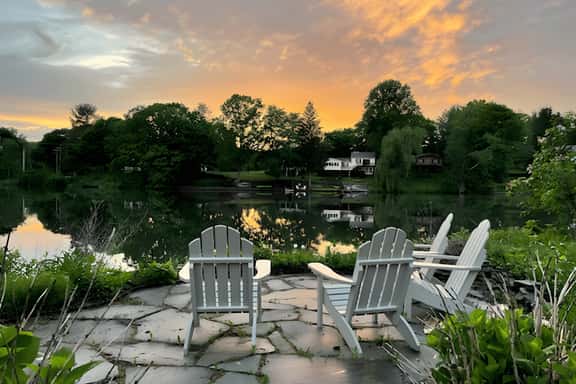 Lake Front Cottage with Sun Soaked Terraces - Image 1
