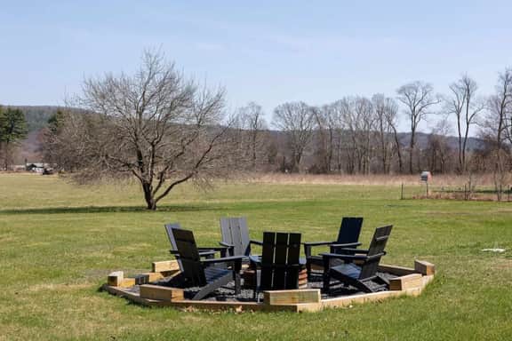 Mountain Views + Scenic Berkshires Hideaway